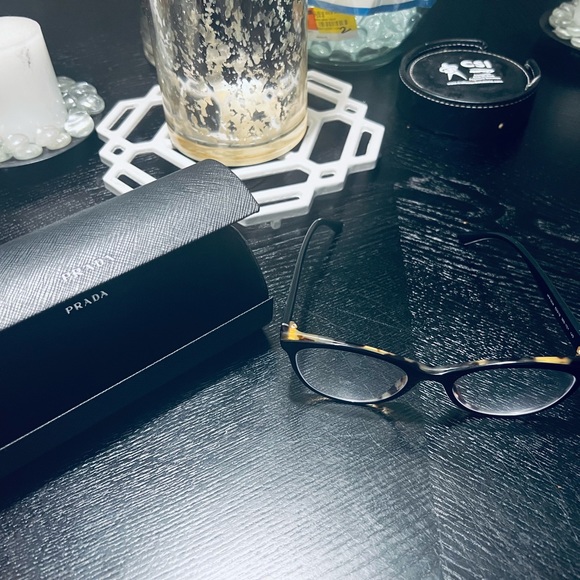 Authentic Prada frames !!!! I have the receipt to show it’s real Prada - Picture 7 of 8